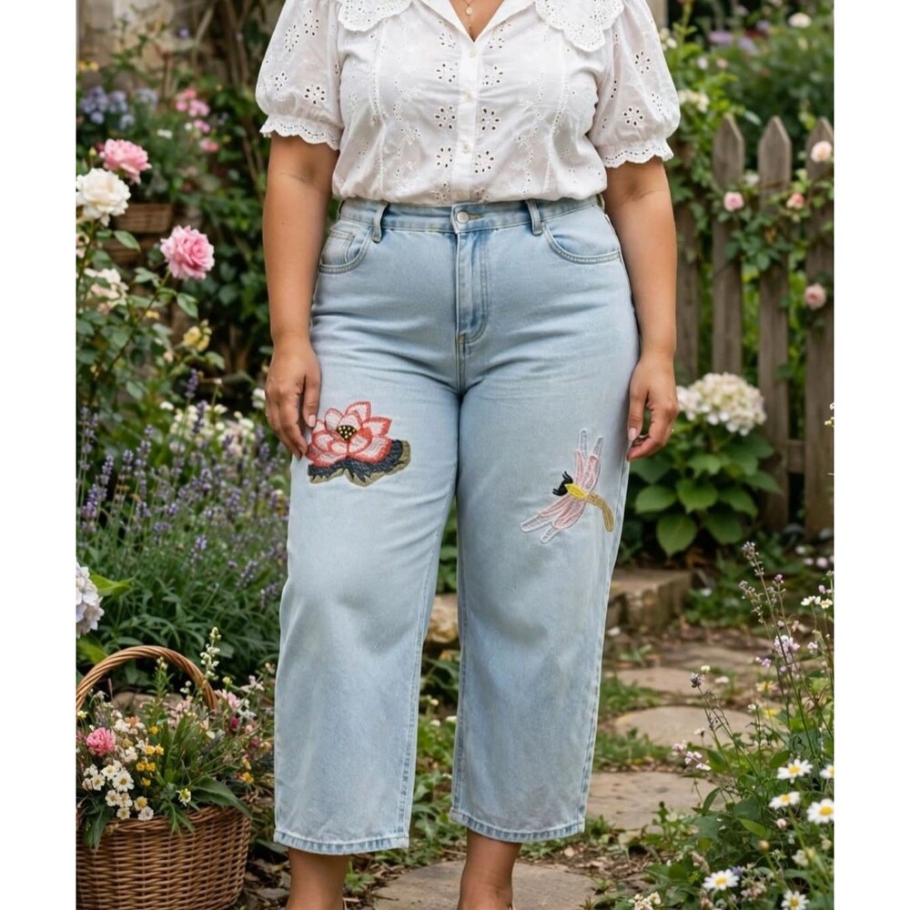 Y2K Jeans 5XL Light Wash Blue Floral Embroidered Relaxed Jeans